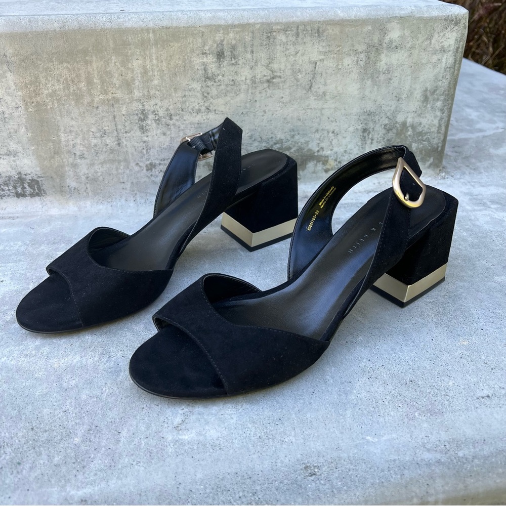 Charles & Keith NWOT Size 39 black suede effect block heel with gold accents